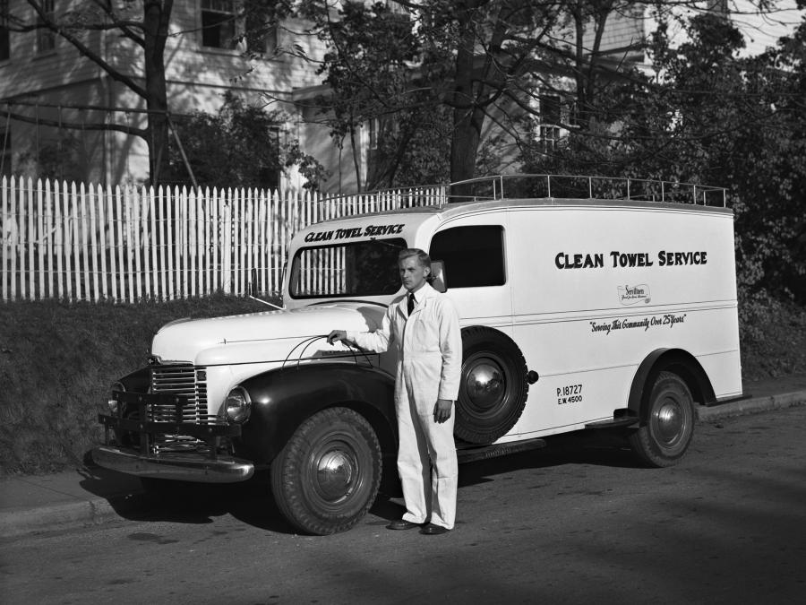  International KB-3 Panel Truck 1947 года  (фото 1 из 1)